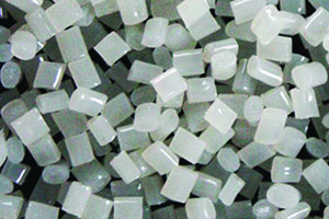 مستربچ های سفید ، مشکی و رنگی پلی‌بوتیلن ترفتالات (PBT)